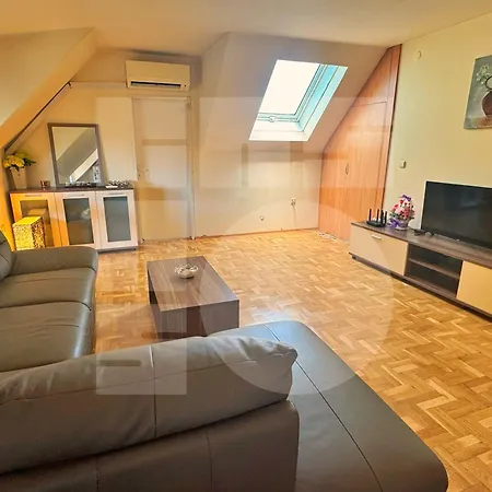 The Highground Hideout * Varna